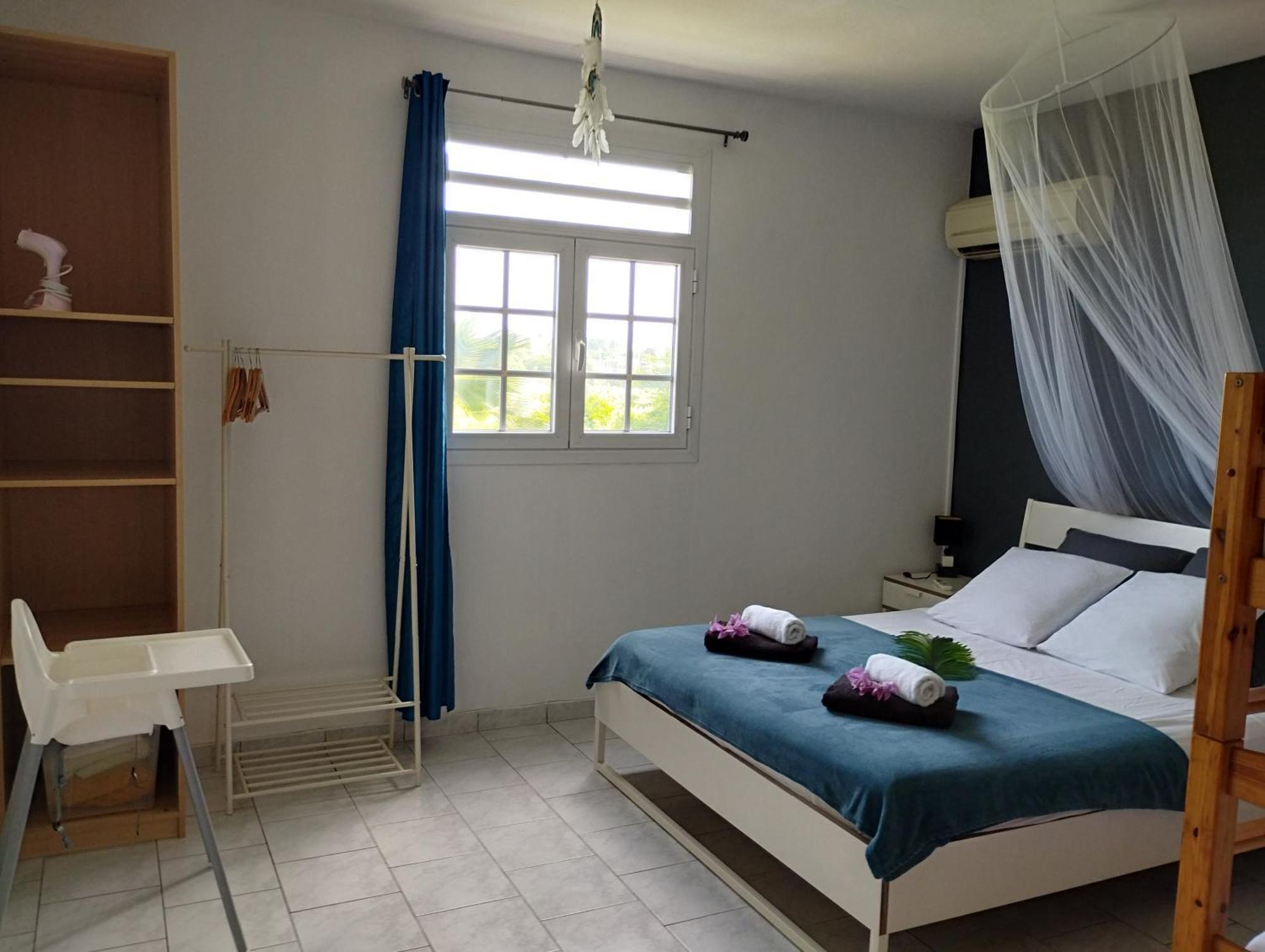 T2 Jardin Clos Les Nids De La Colline Saint-Francois  Bagian luar foto